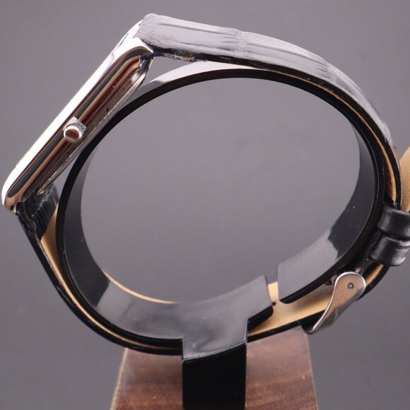 Vintage Seiko Slim Quartz Gentlemen's Wrist Watch  - FREE SHIPPING - Picture 9 of 13